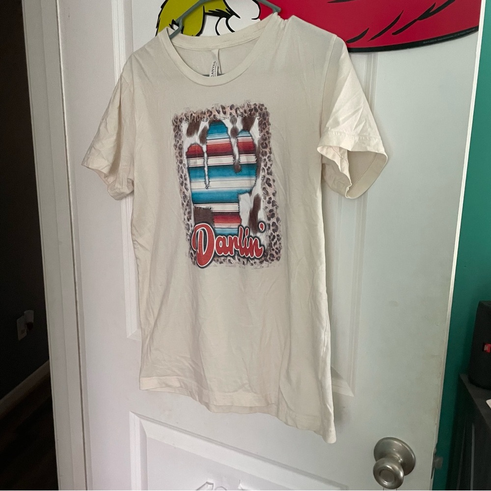 Darlin Tee